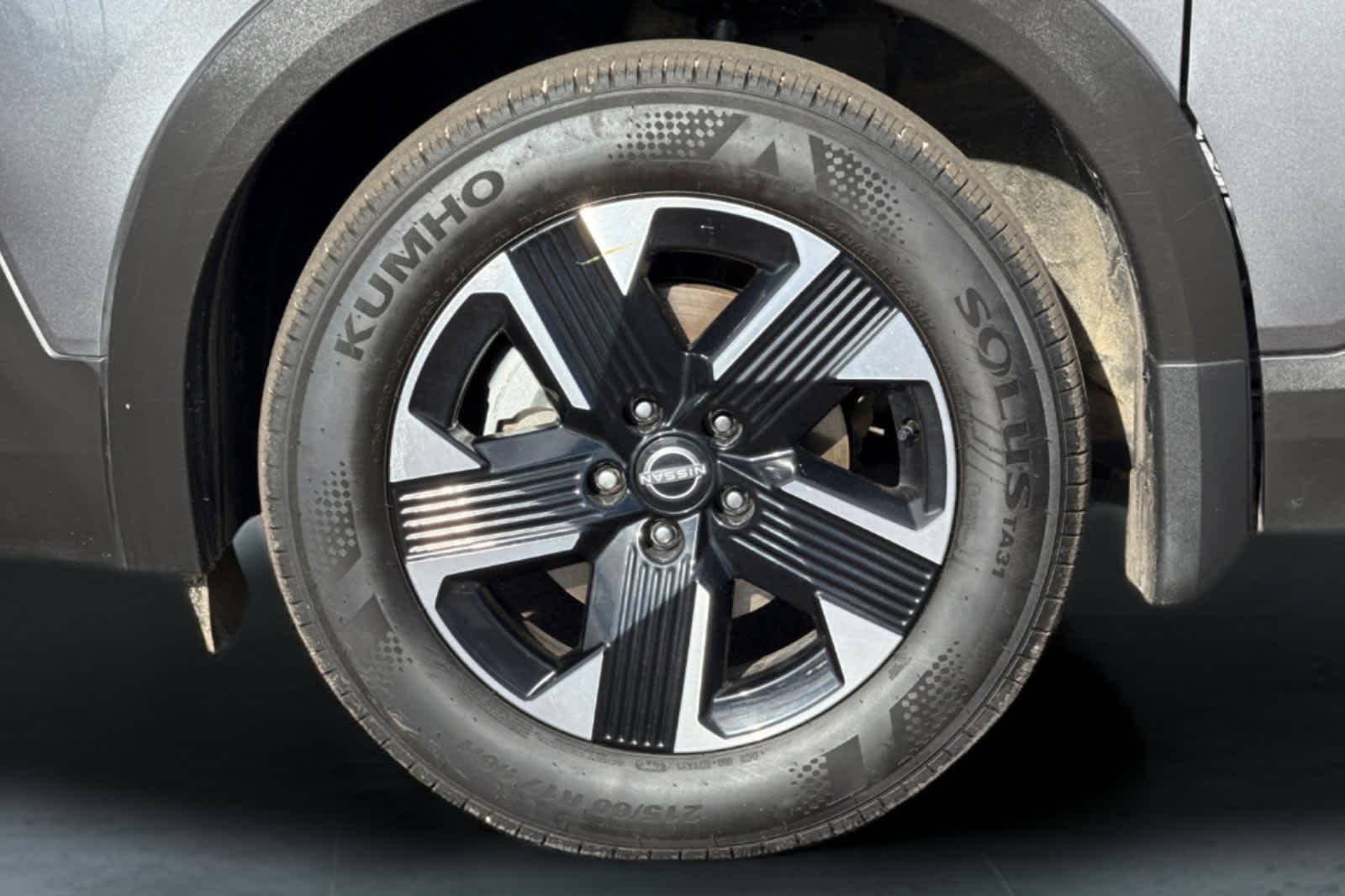 Thumbnail: 2025 Nissan Kicks - 29