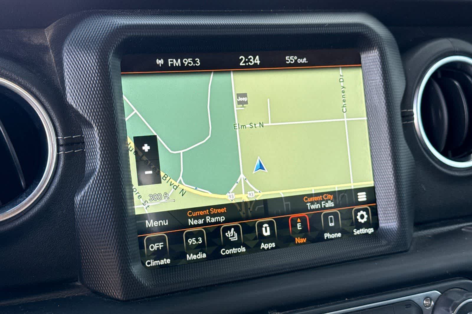 Thumbnail: 2020 Jeep Gladiator - 20