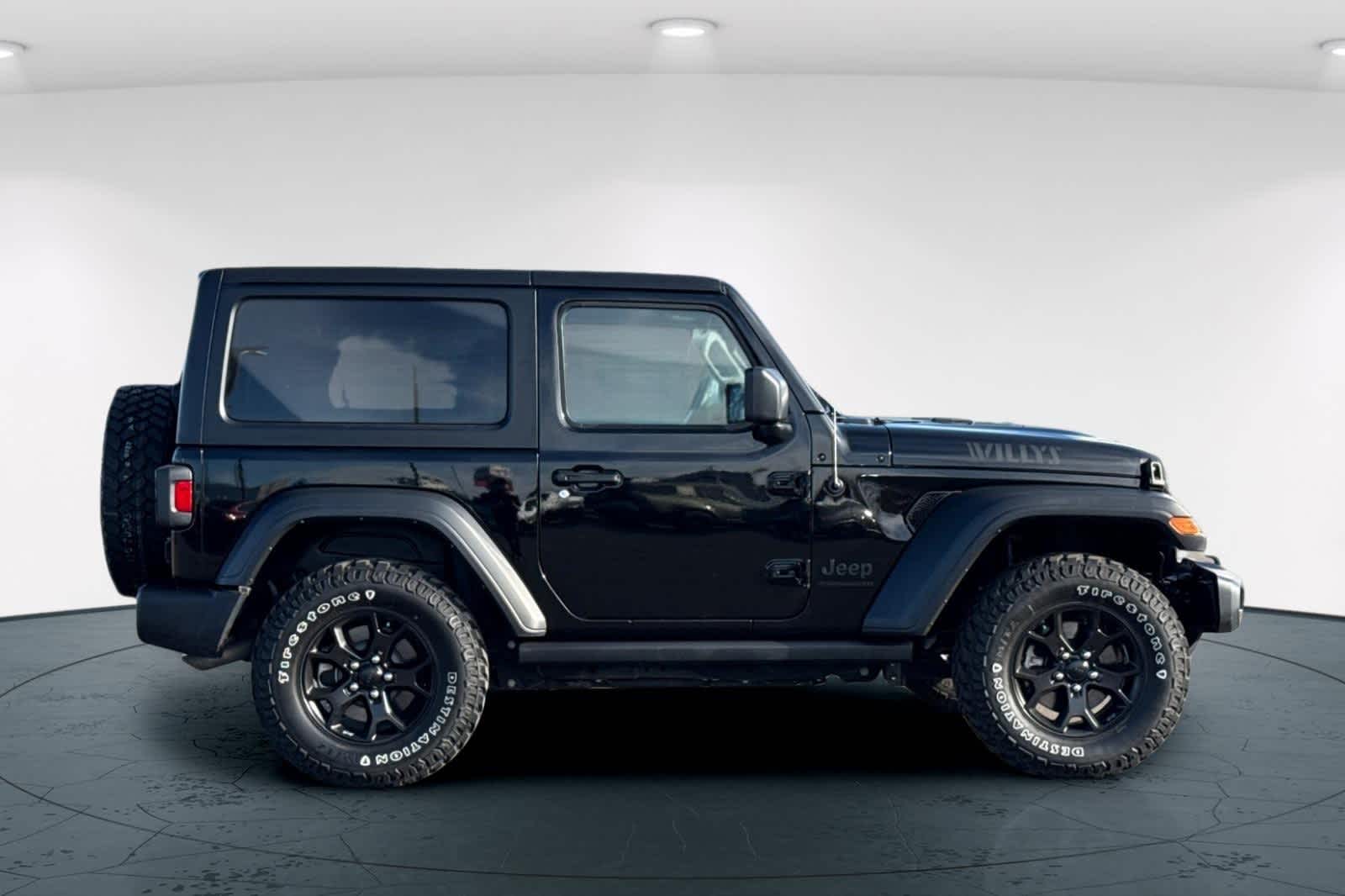 Thumbnail: 2023 Jeep Wrangler - 6