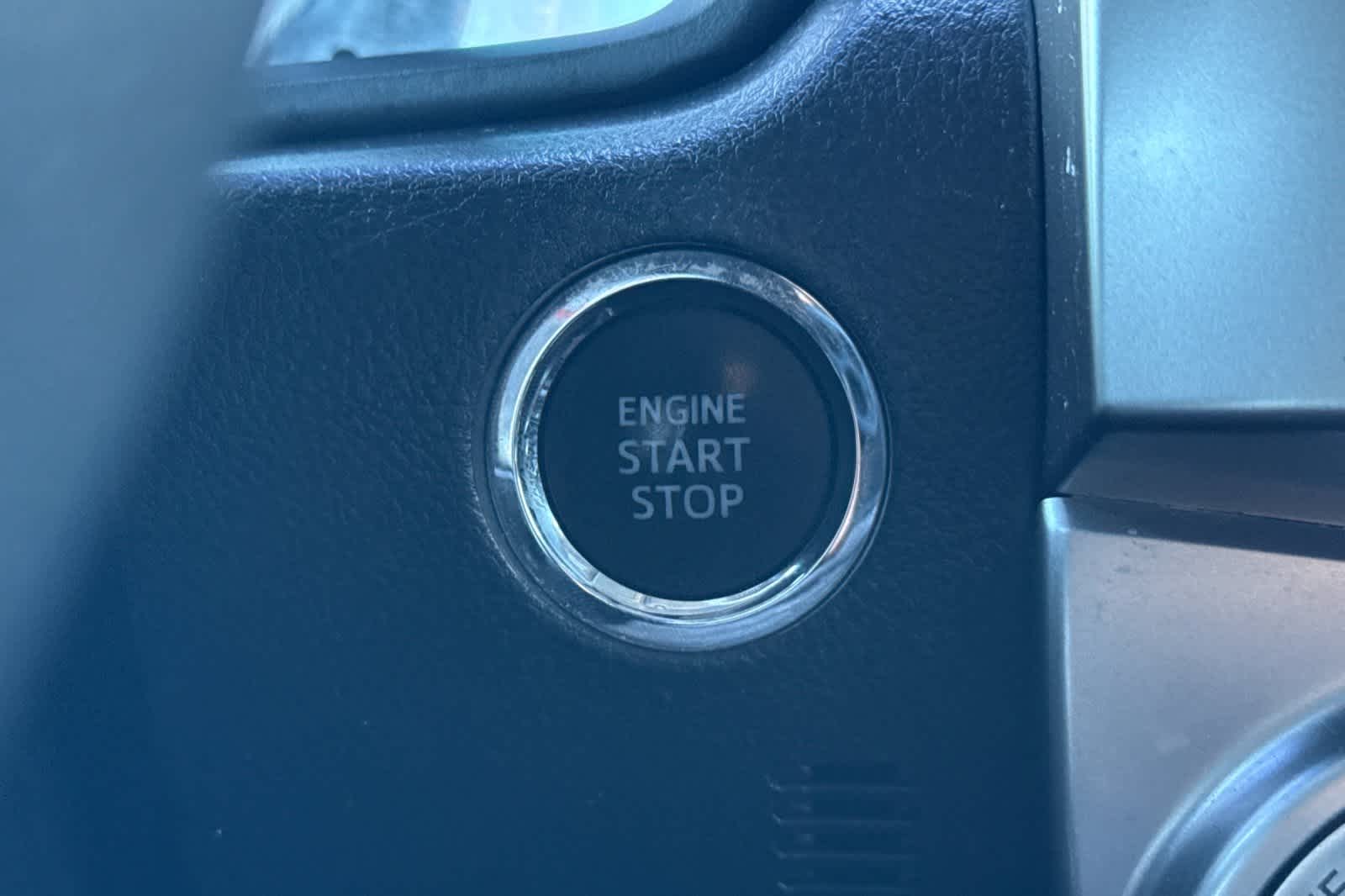 Thumbnail: 2021 Toyota 4Runner - 25