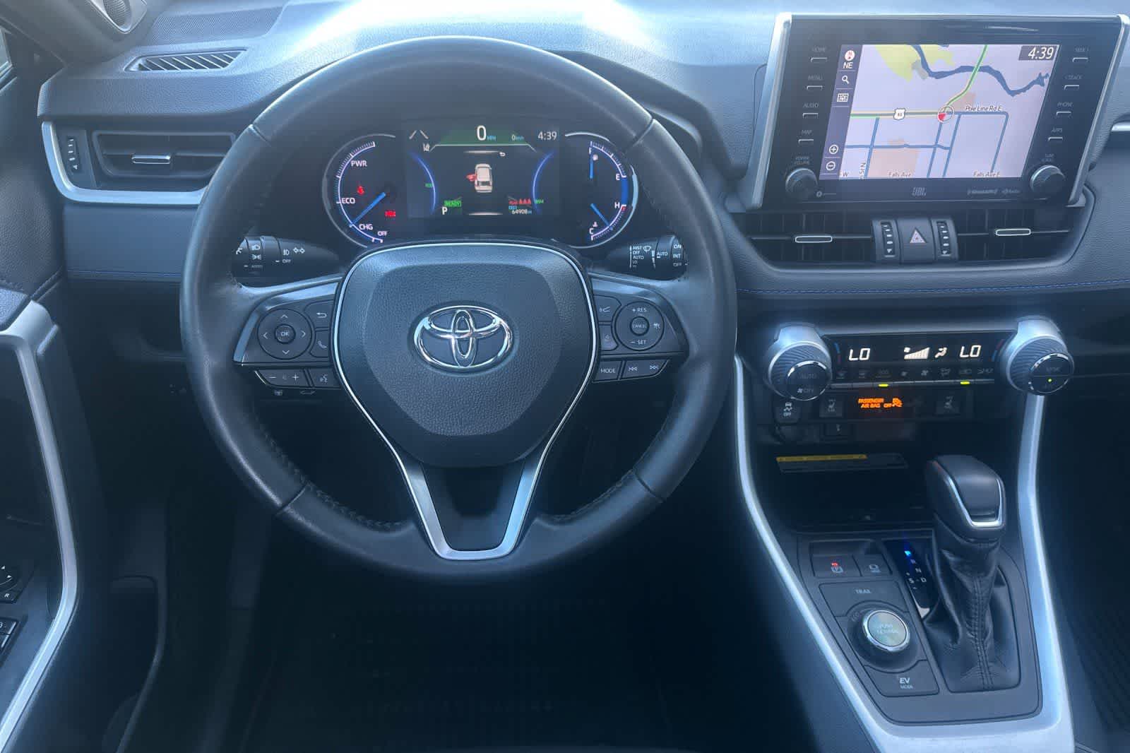 Thumbnail: 2021 Toyota RAV4 - 14