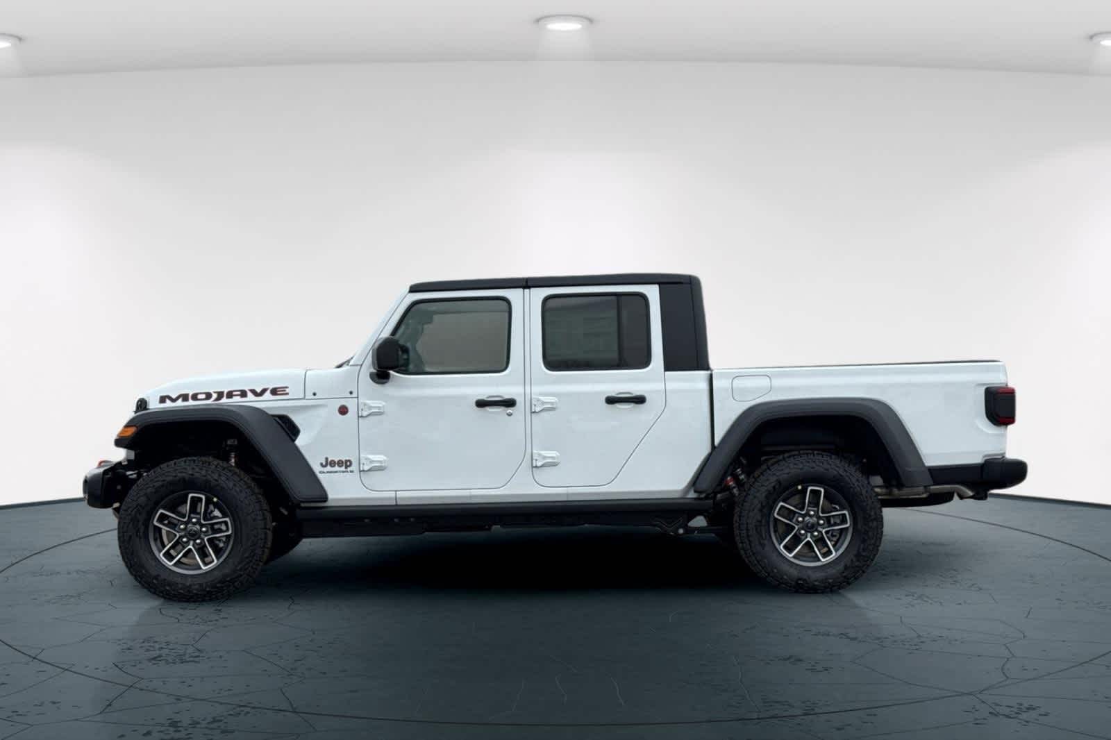 Thumbnail: 2026 Jeep Gladiator - 9