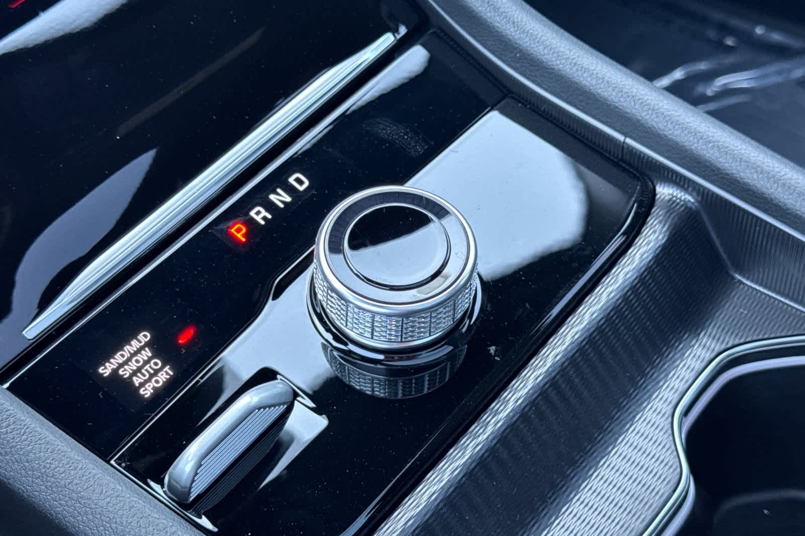 Thumbnail: 2025 Jeep Grand Cherokee - 24