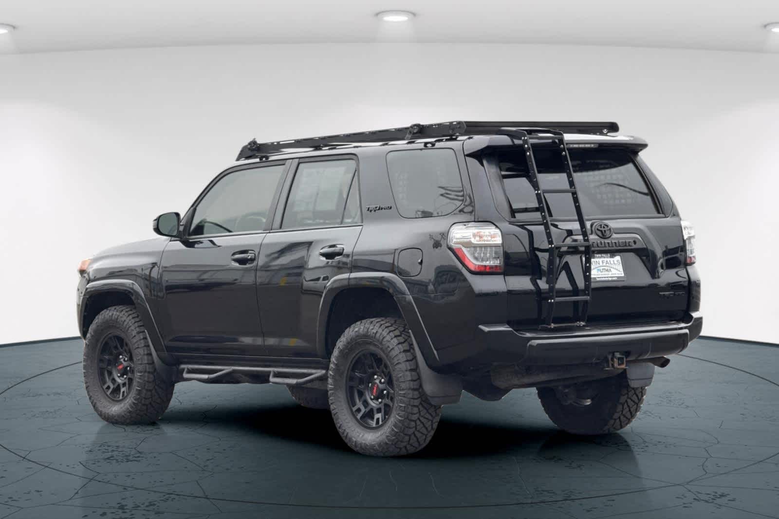 Thumbnail: 2019 Toyota 4Runner - 8