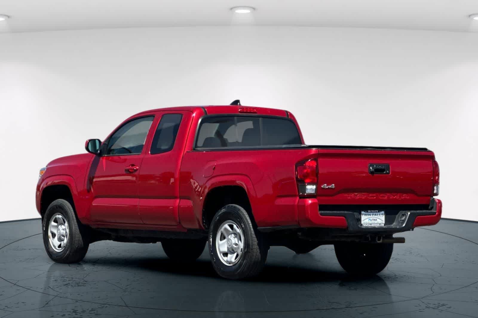 Thumbnail: 2022 Toyota Tacoma - 8
