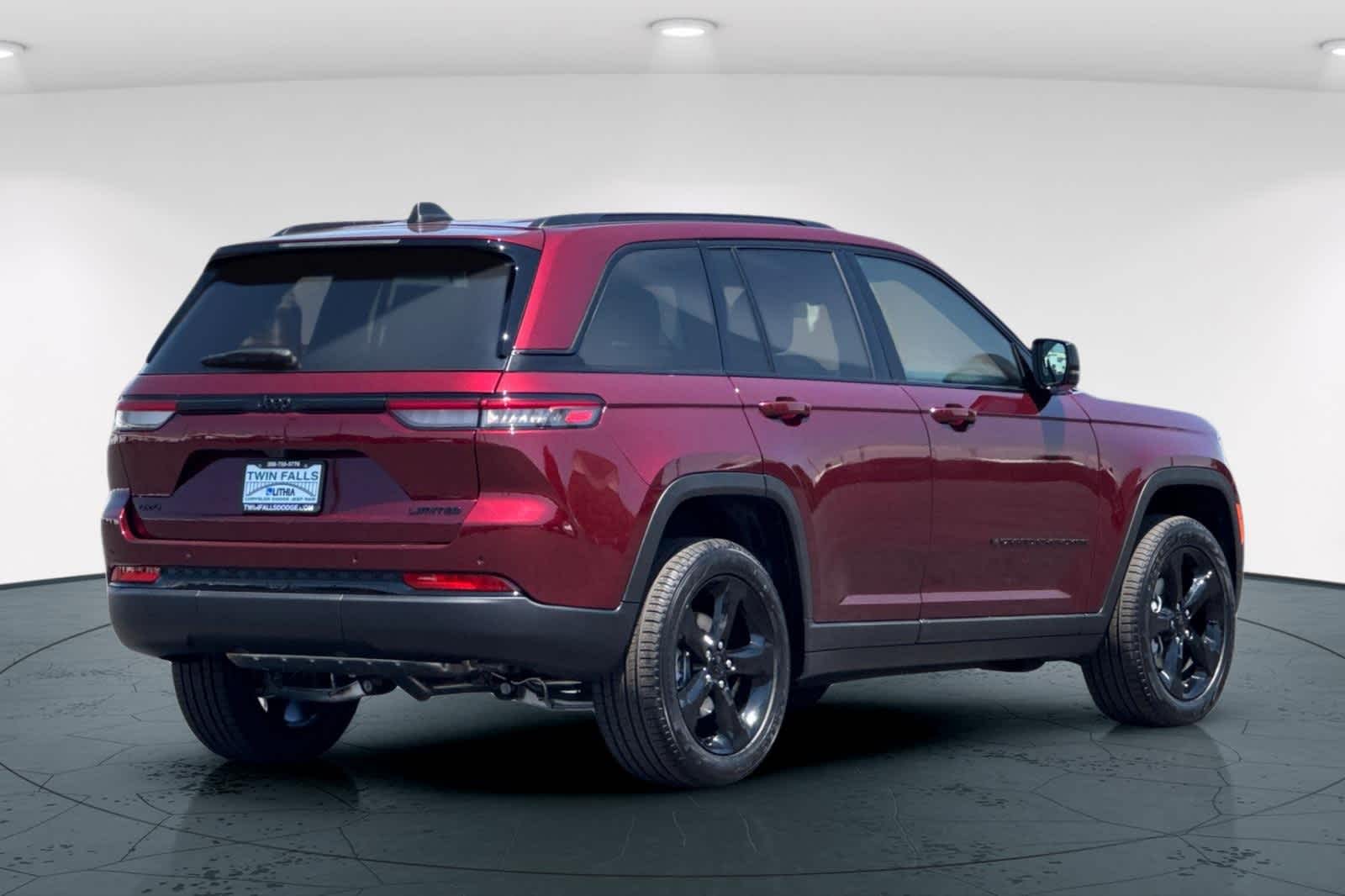 Thumbnail: 2025 Jeep Grand Cherokee - 2