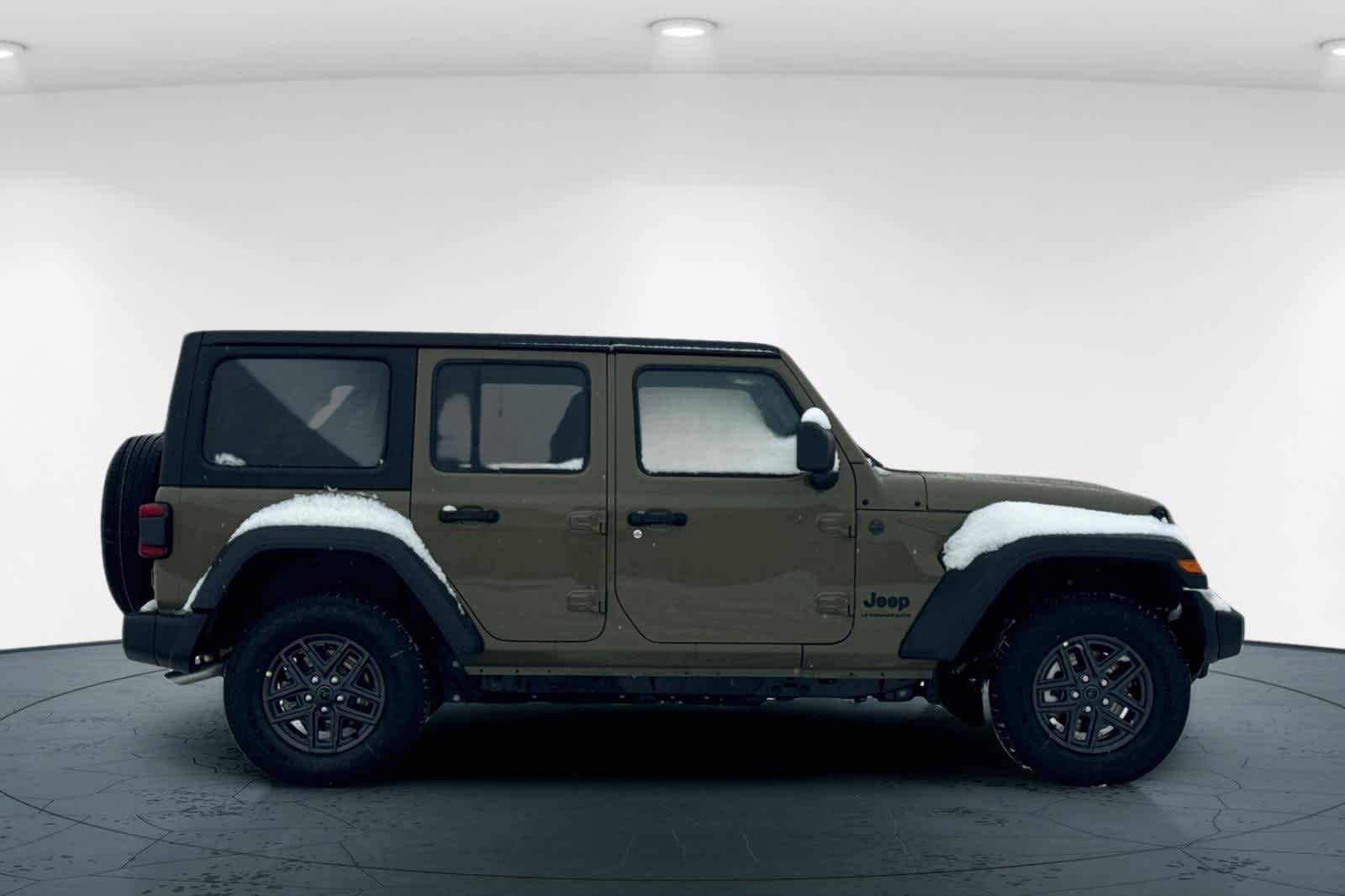 Thumbnail: 2025 Jeep Wrangler - 6