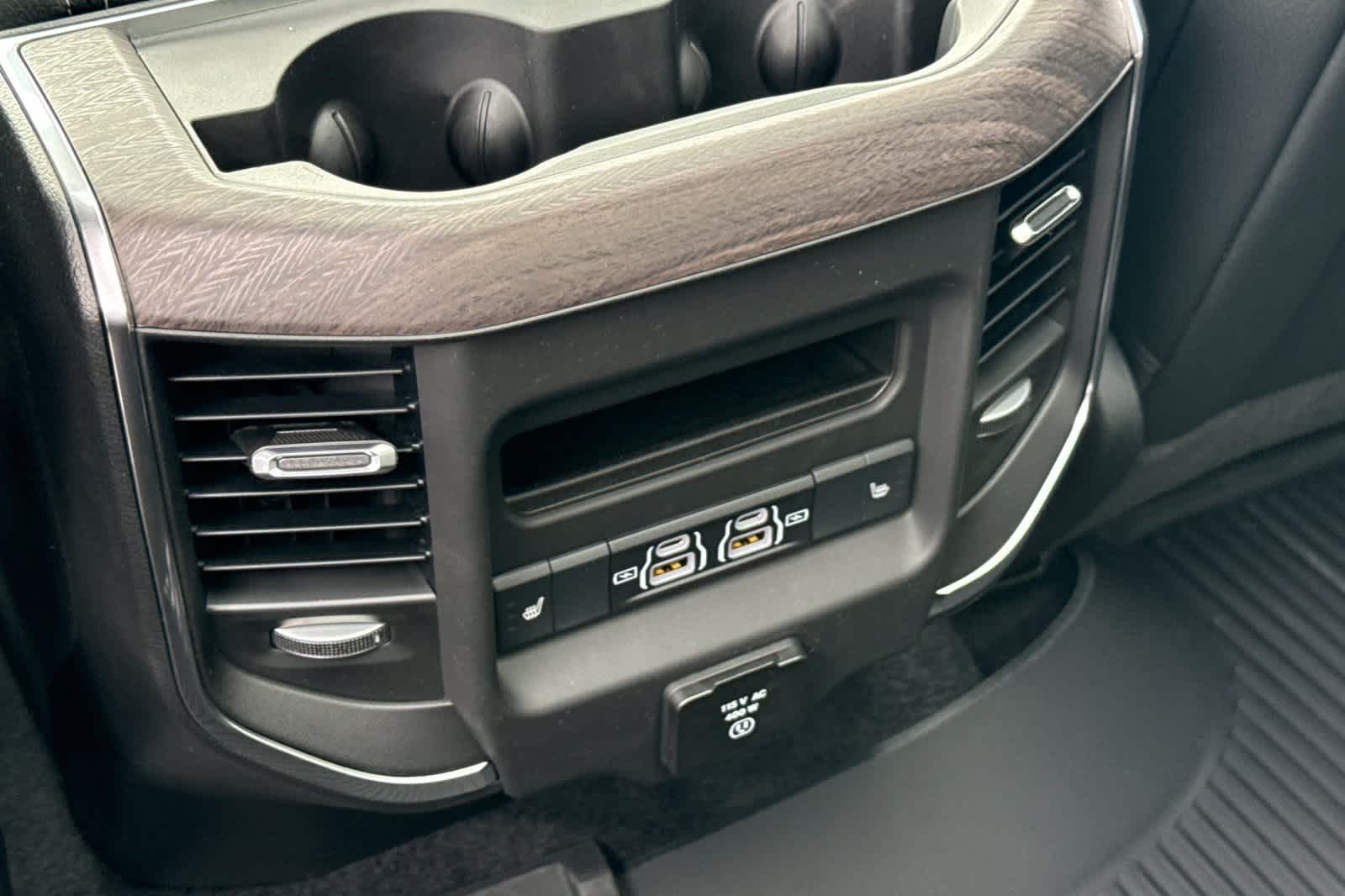 Thumbnail: 2026 RAM 1500 - 15