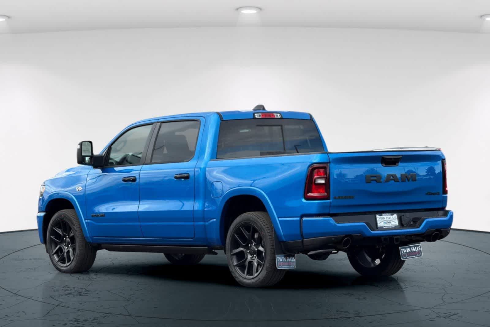 Thumbnail: 2026 RAM 1500 - 8