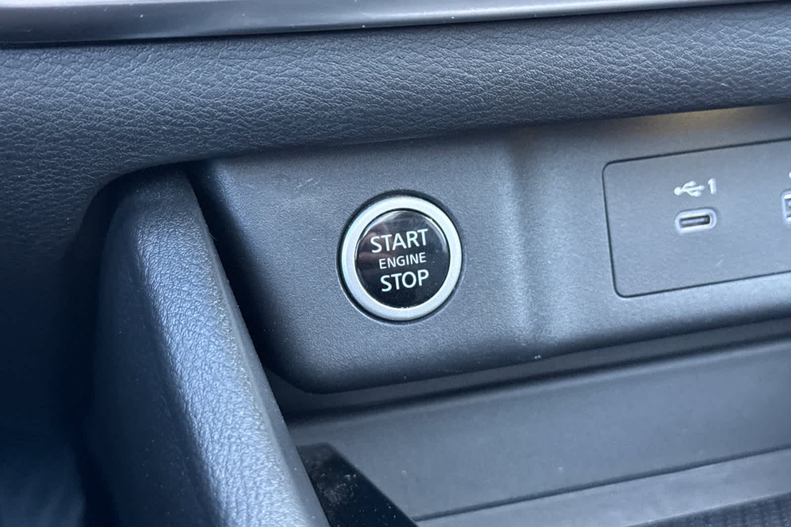 Thumbnail: 2022 Nissan Rogue - 24