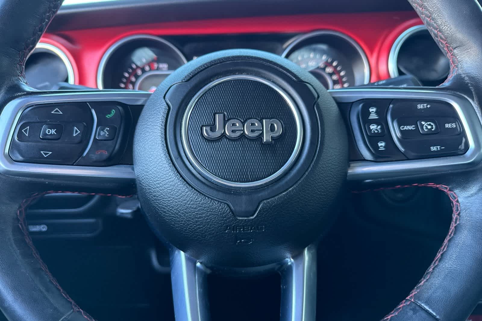 Thumbnail: 2020 Jeep Gladiator - 25