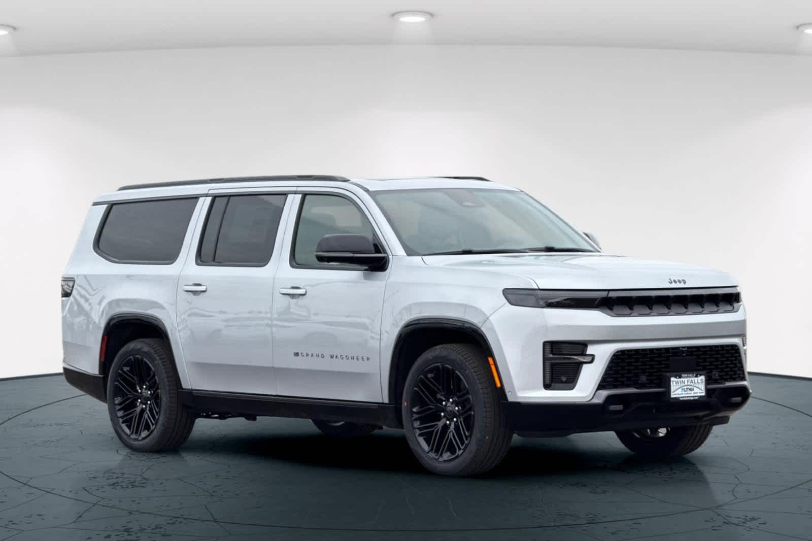 Thumbnail: 2026 Jeep Grand Wagoneer - 5