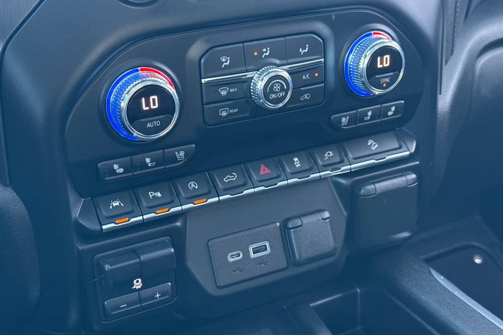 Thumbnail: 2021 GMC Sierra 1500 - 22