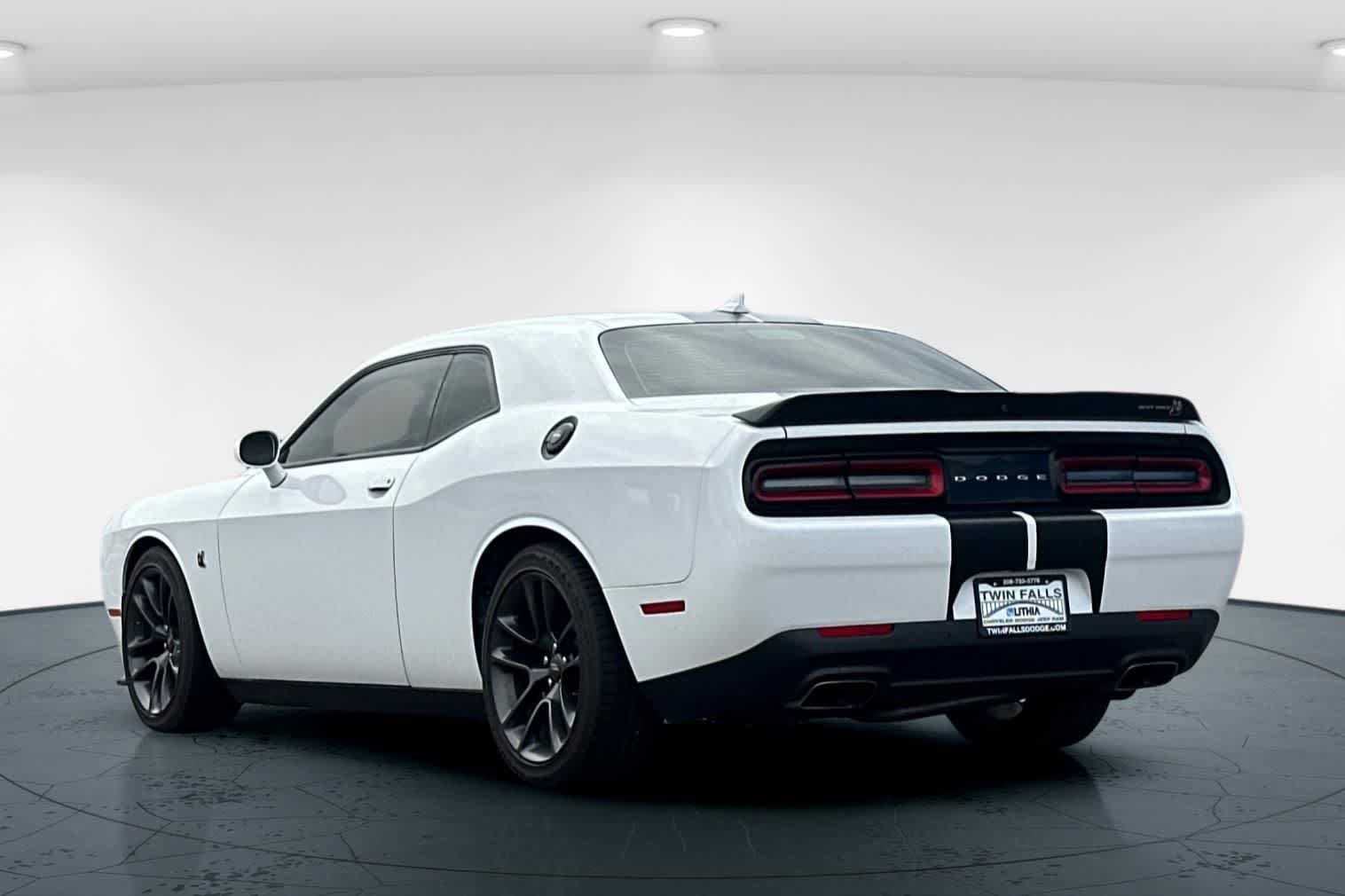 Thumbnail: 2021 Dodge Challenger - 8