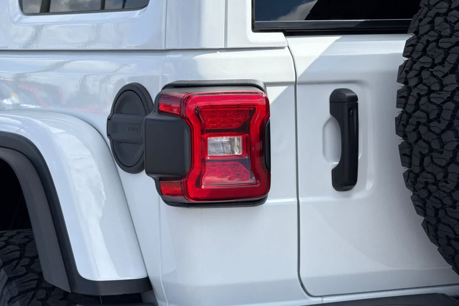 Thumbnail: 2026 Jeep Wrangler - 32