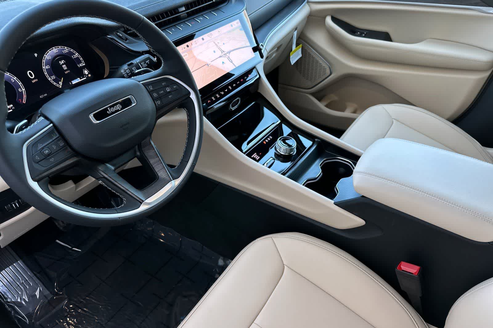 Thumbnail: 2026 Jeep Grand Cherokee - 11