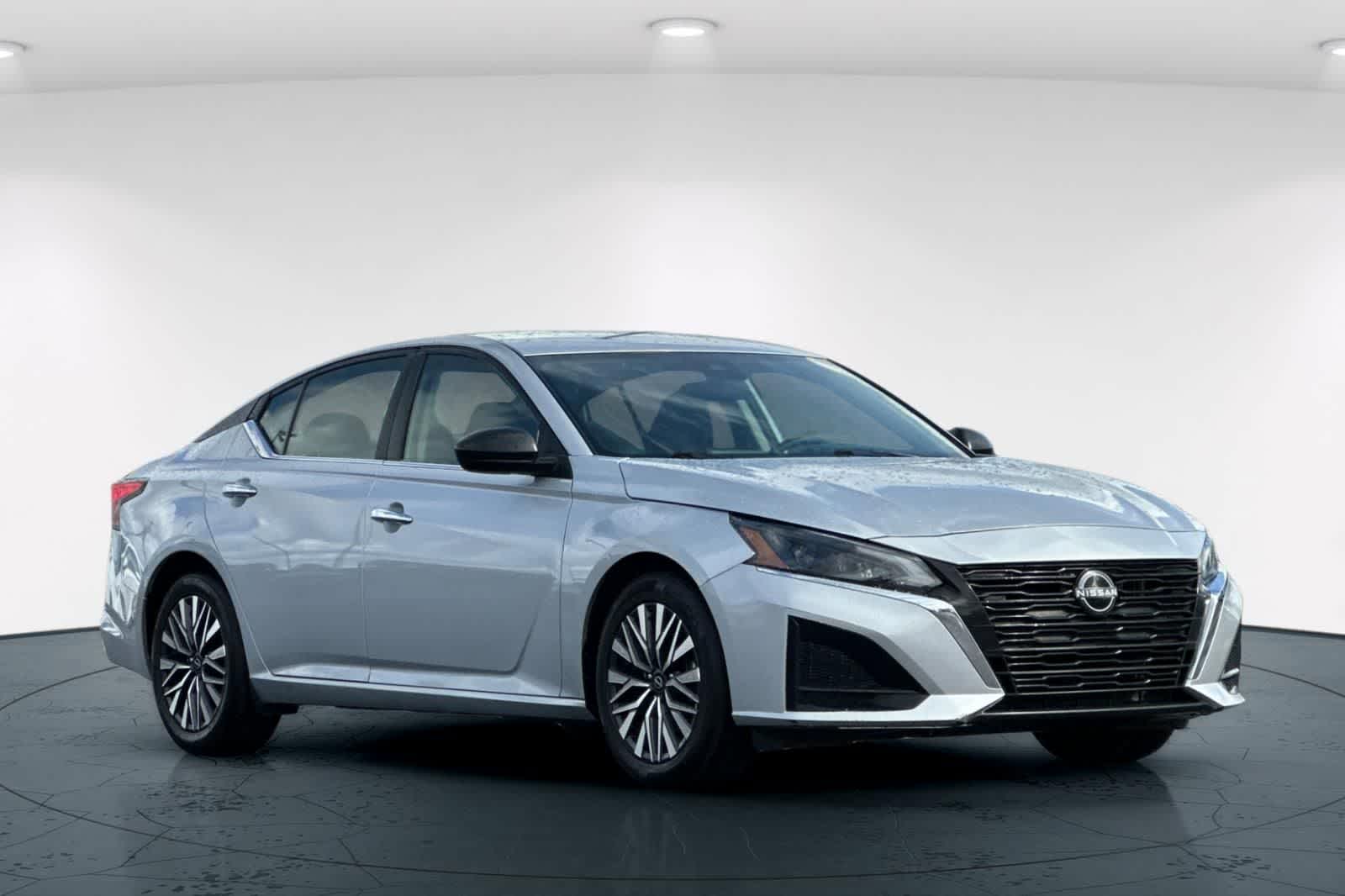 Thumbnail: 2024 Nissan Altima - 5