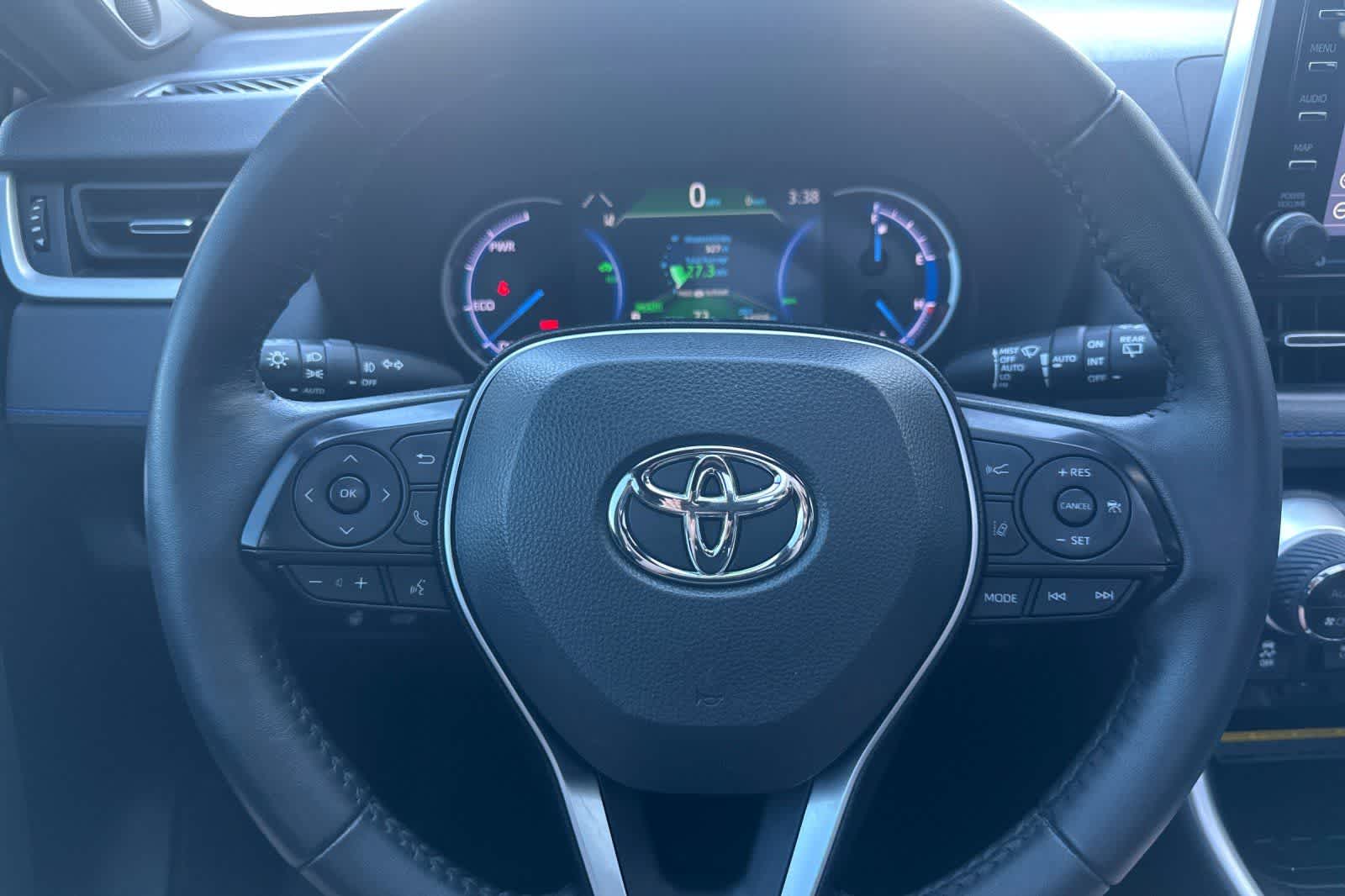 Thumbnail: 2021 Toyota RAV4 - 26