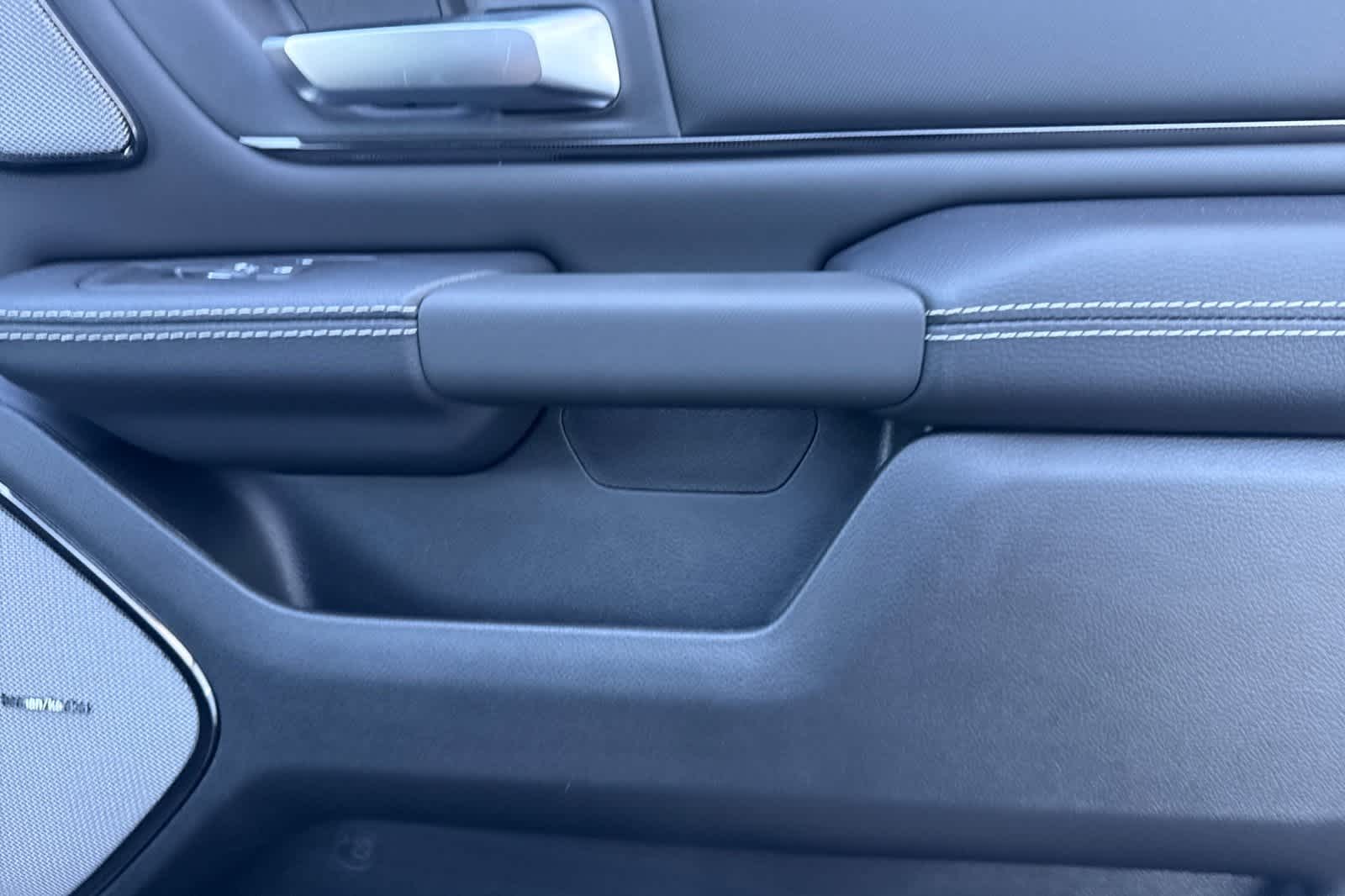 Thumbnail: 2026 RAM 1500 - 18