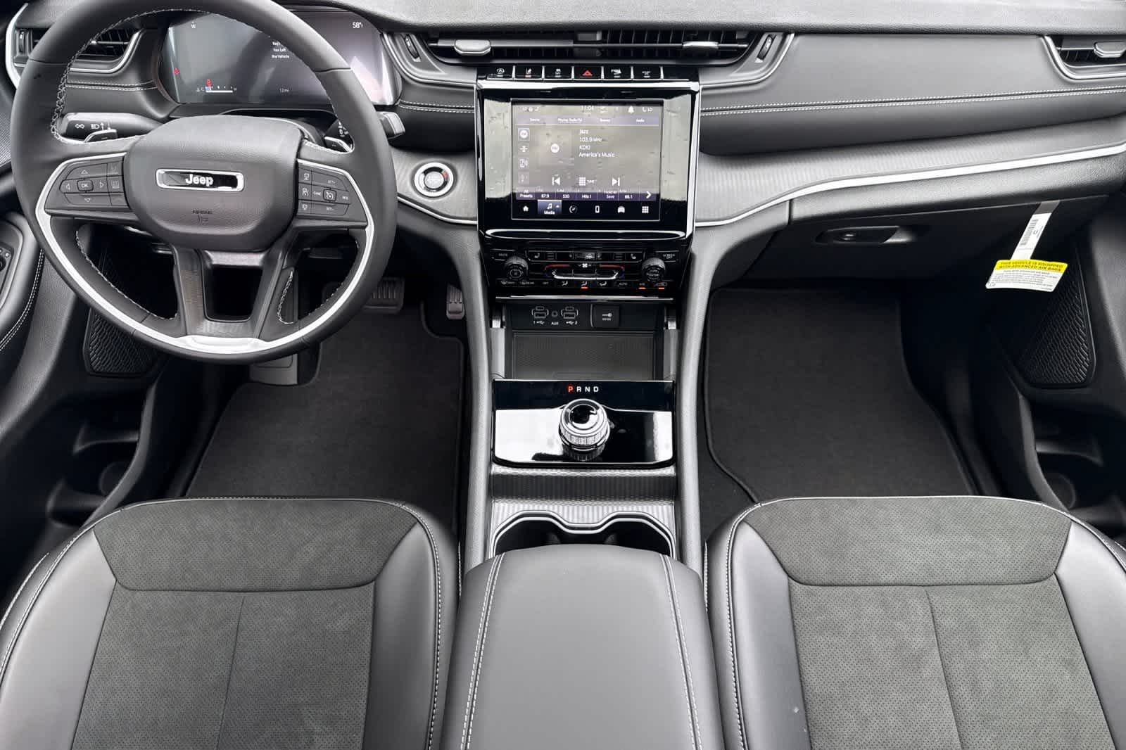 Thumbnail: 2025 Jeep Grand Cherokee - 3