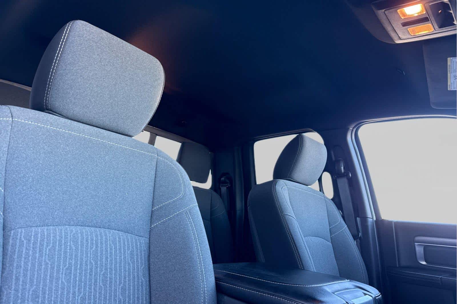 Thumbnail: 2022 RAM 1500 Classic - 16