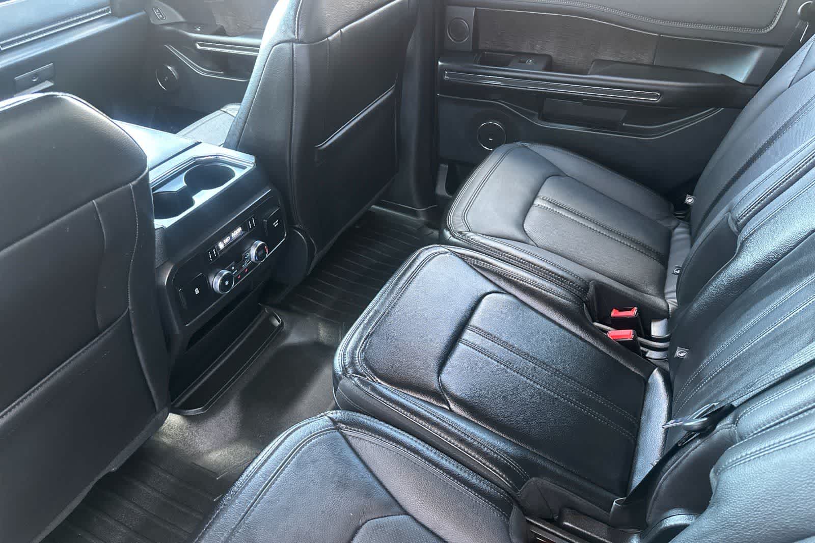 Thumbnail: 2020 Ford Expedition - 4