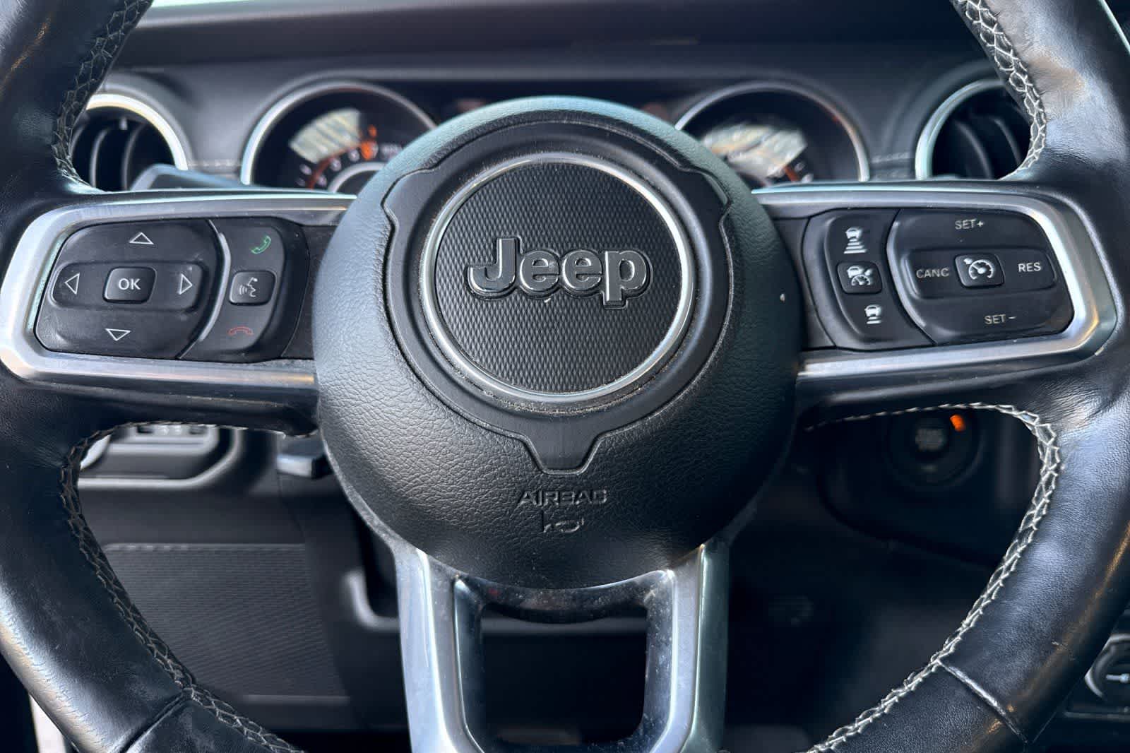 Thumbnail: 2020 Jeep Gladiator - 25