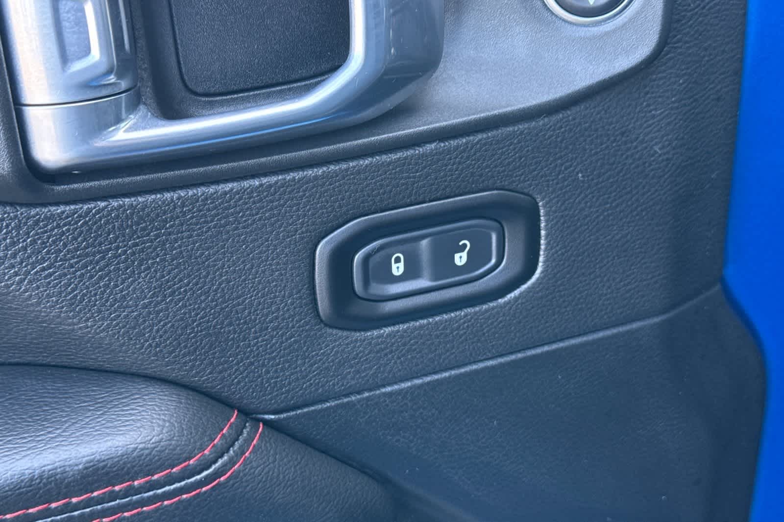 Thumbnail: 2021 Jeep Wrangler - 13