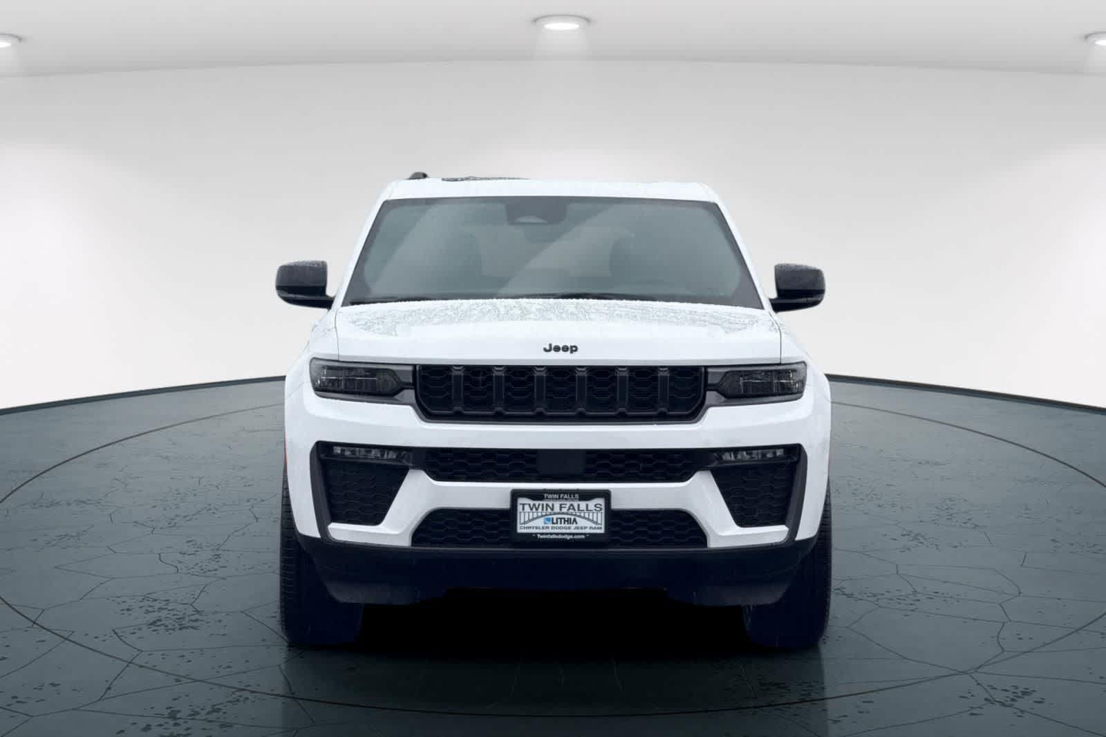 Thumbnail: 2026 Jeep Grand Cherokee - 10