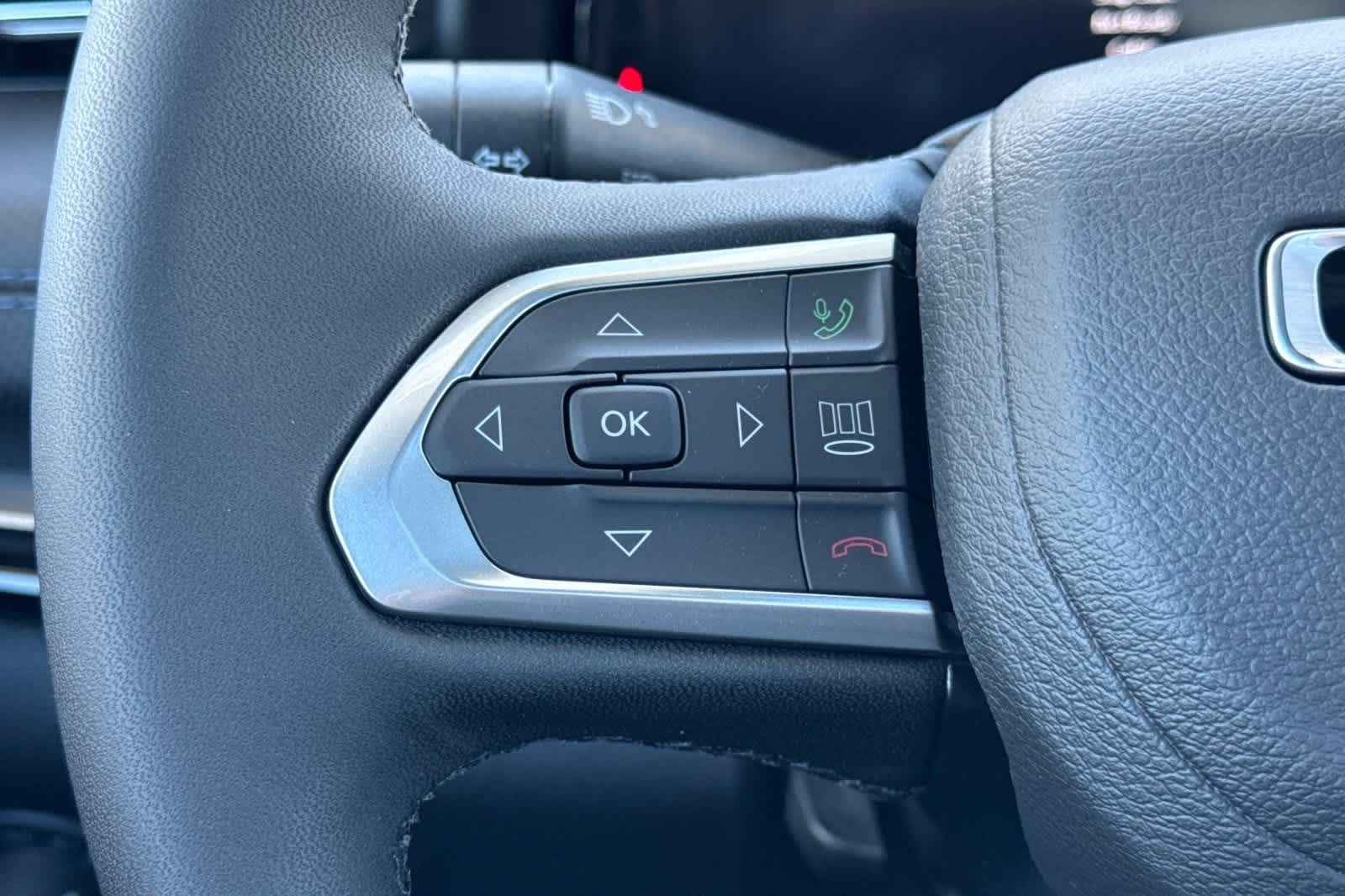 Thumbnail: 2025 Jeep Compass - 27