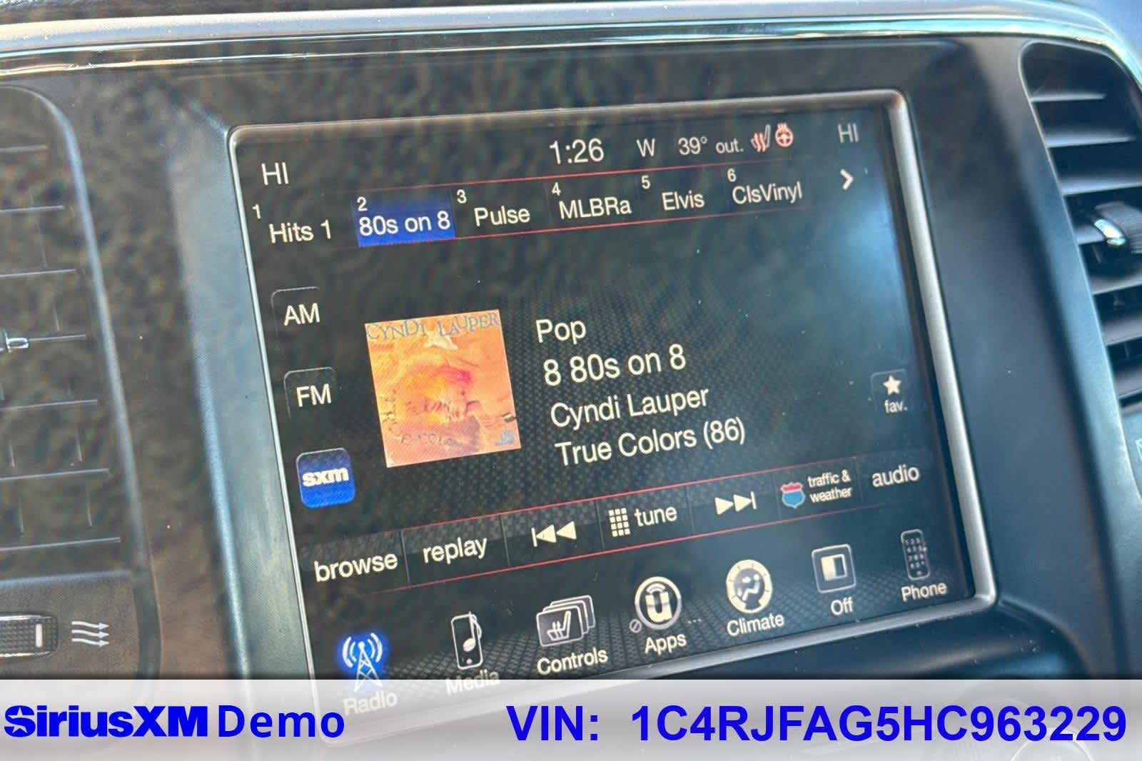 Thumbnail: 2017 Jeep Grand Cherokee - 32