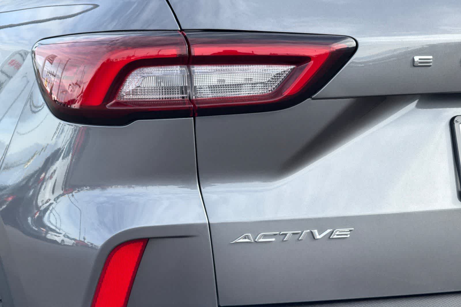 Thumbnail: 2023 Ford Escape - 32