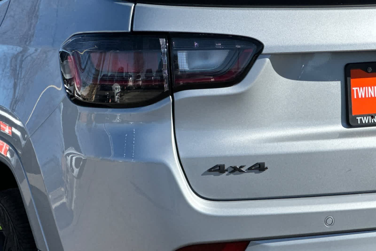 Thumbnail: 2025 Jeep Compass - 32