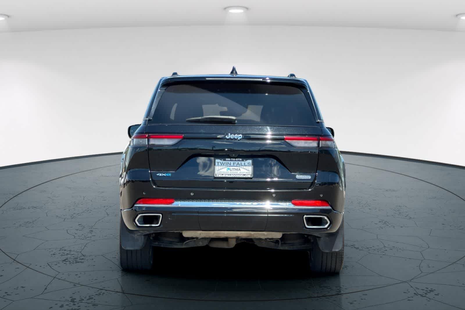 Thumbnail: 2022 Jeep Grand Cherokee - 7