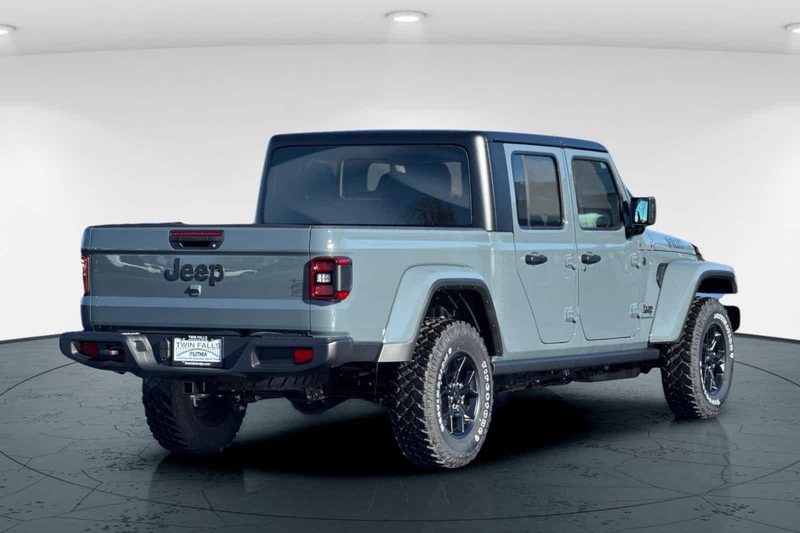 Thumbnail: 2026 Jeep Gladiator - 2