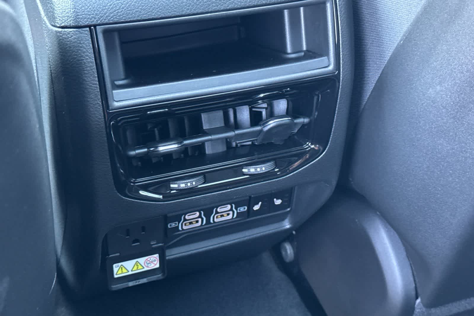 Thumbnail: 2025 Jeep Grand Cherokee - 15