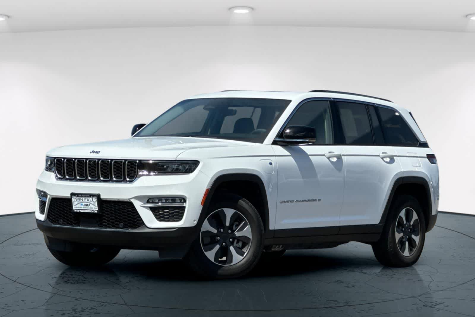 Thumbnail: 2022 Jeep Grand Cherokee - 1