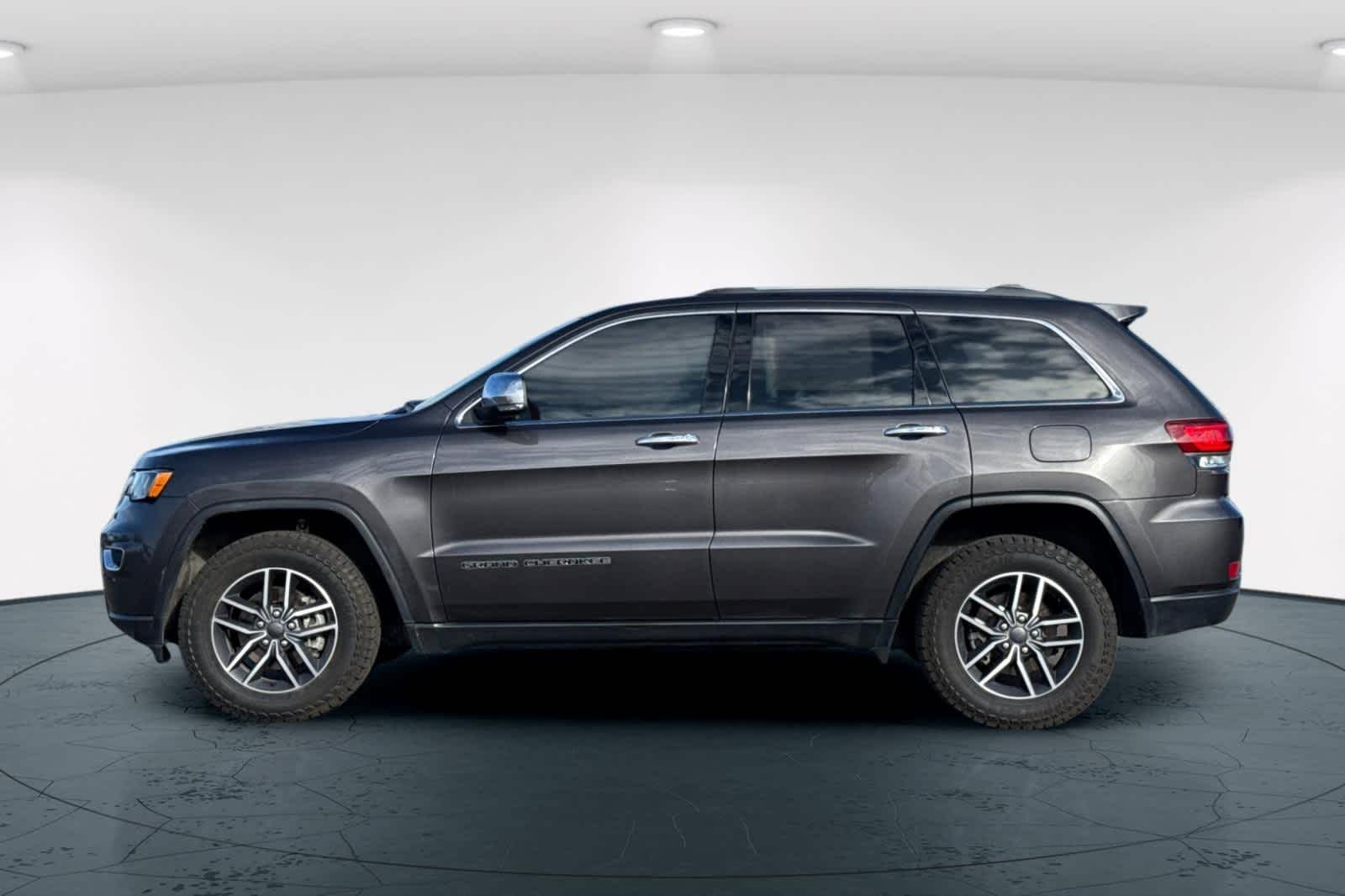 Thumbnail: 2020 Jeep Grand Cherokee - 9