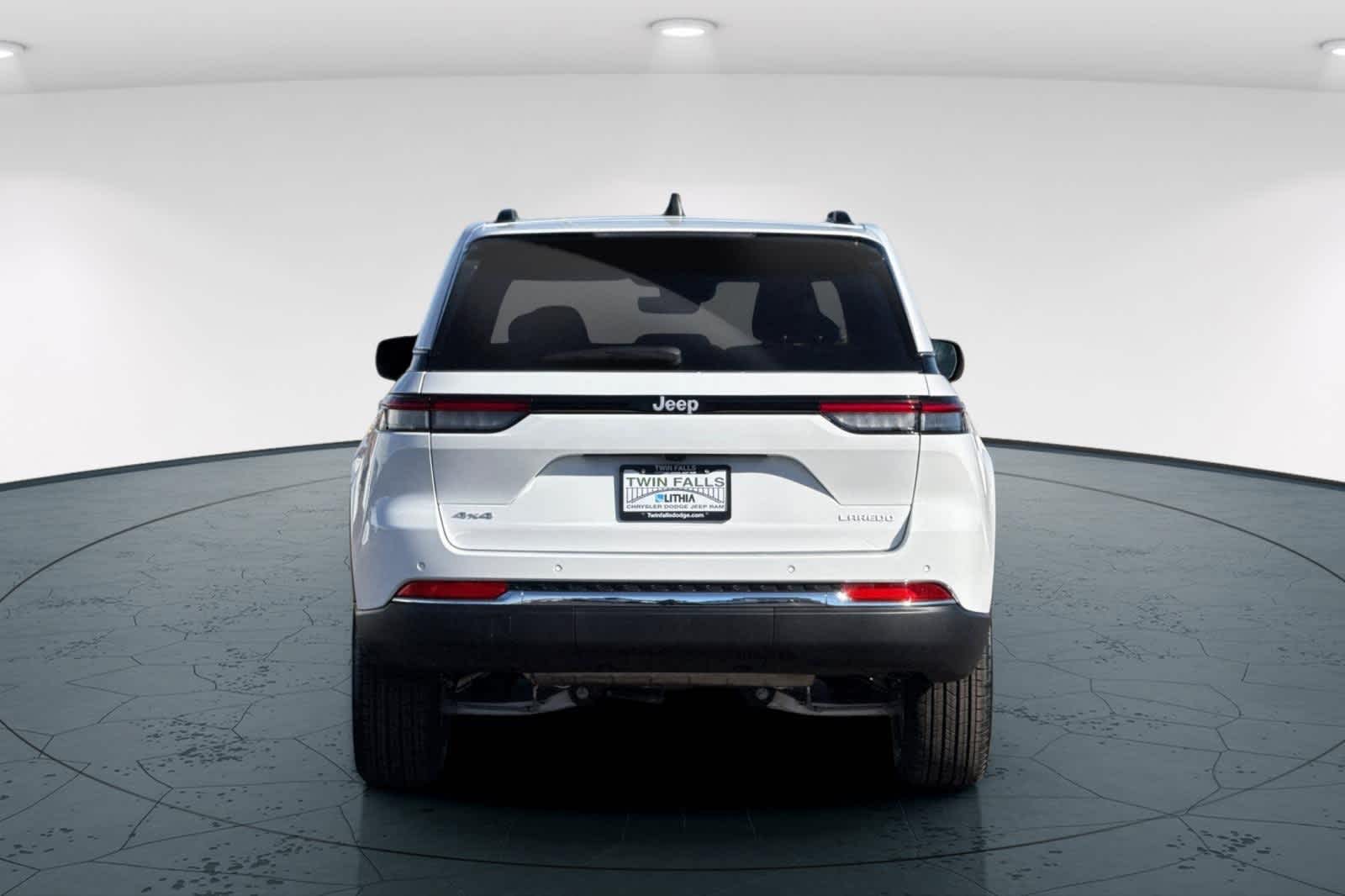 Thumbnail: 2025 Jeep Grand Cherokee - 7