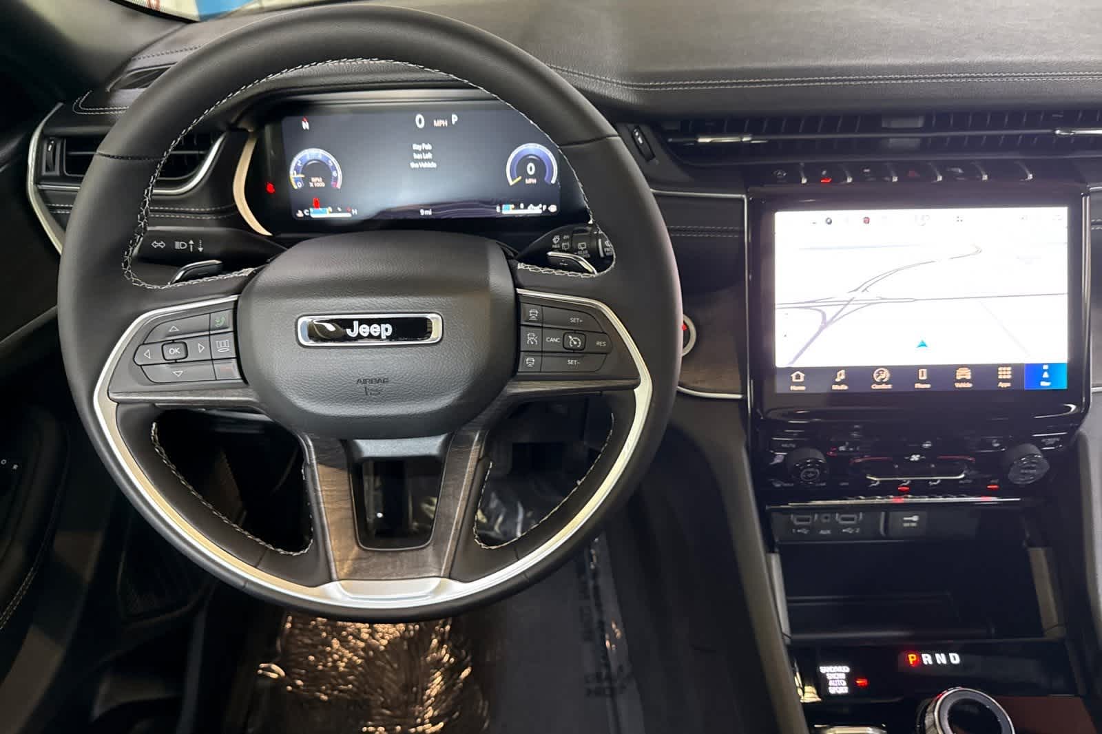 Thumbnail: 2025 Jeep Grand Cherokee - 14