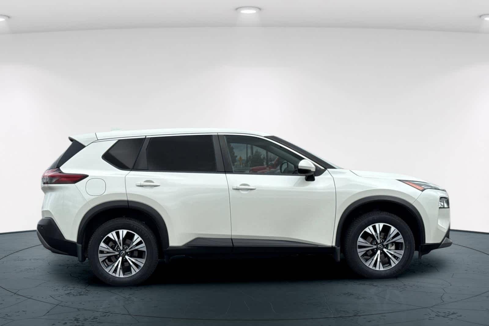 Thumbnail: 2022 Nissan Rogue - 6