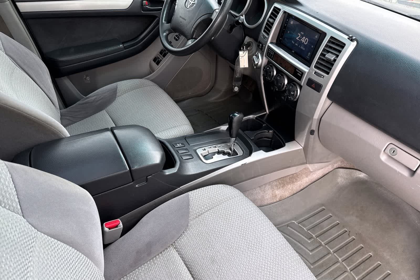 Thumbnail: 2005 Toyota 4Runner - 17