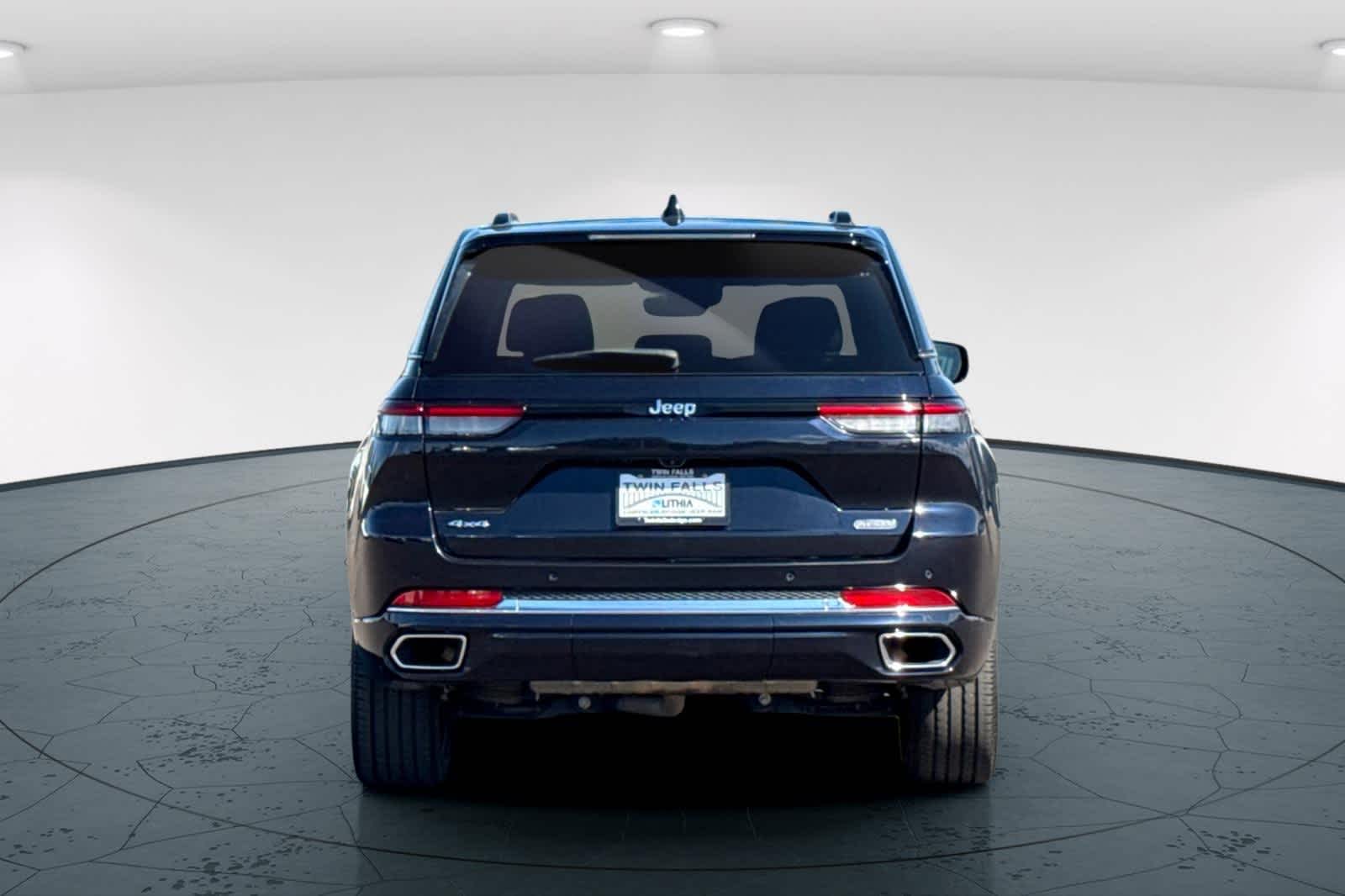 Thumbnail: 2023 Jeep Grand Cherokee - 7