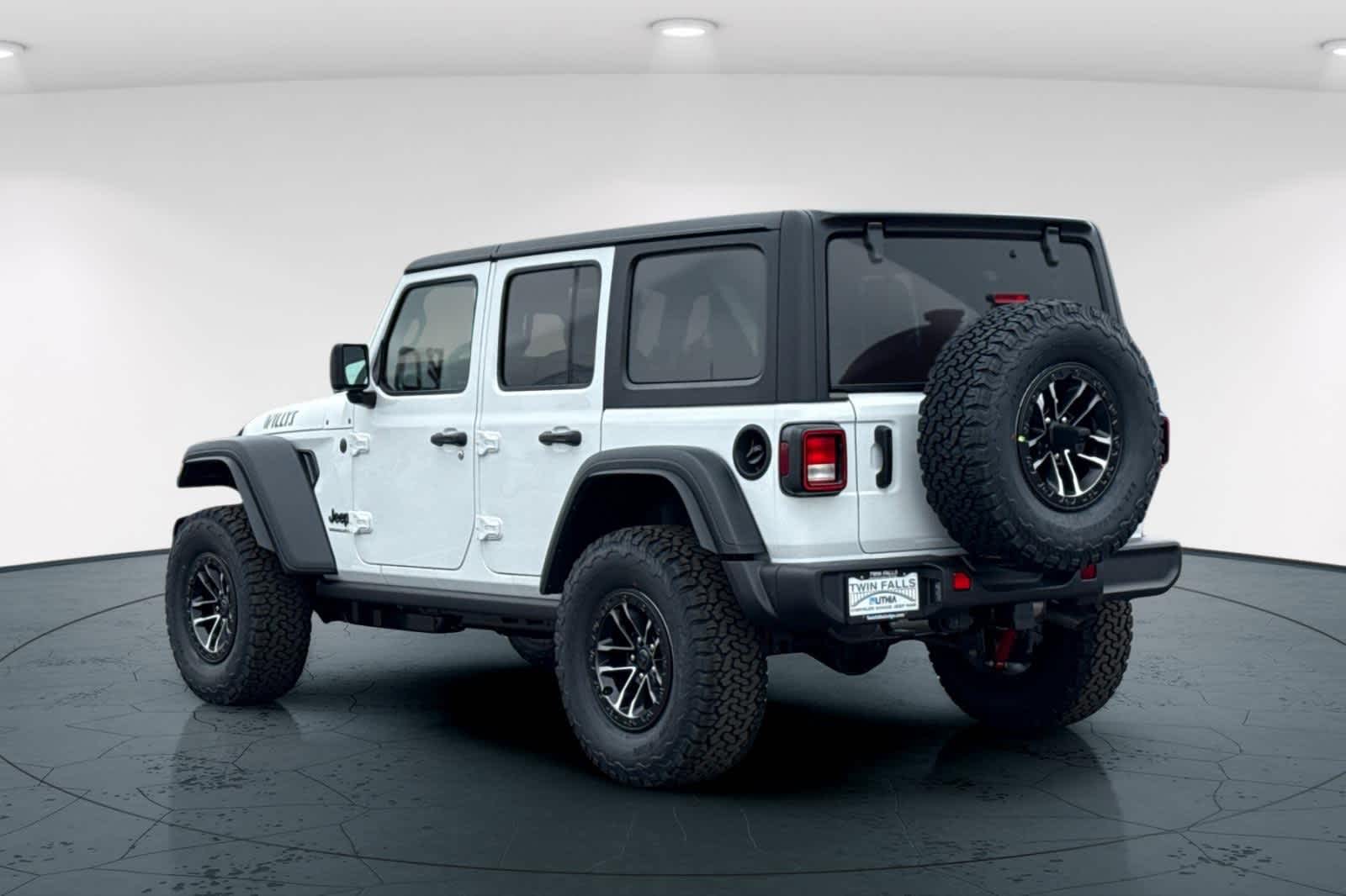 Thumbnail: 2026 Jeep Wrangler - 8