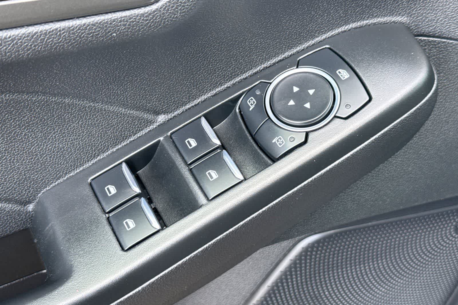 Thumbnail: 2023 Ford Escape - 13