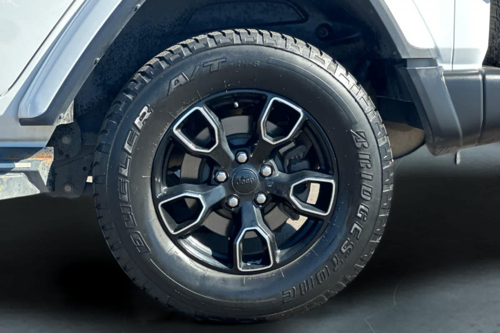 Thumbnail: 2020 Jeep Wrangler - 30