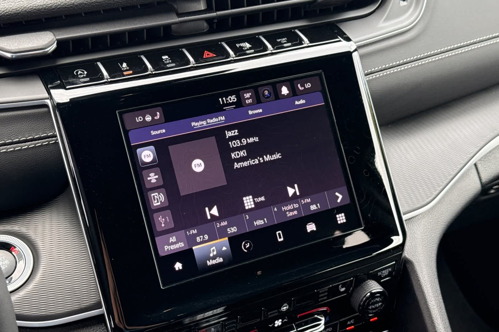 Thumbnail: 2025 Jeep Grand Cherokee - 21