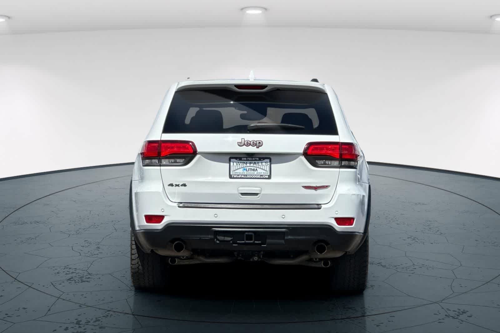 Thumbnail: 2021 Jeep Grand Cherokee - 7