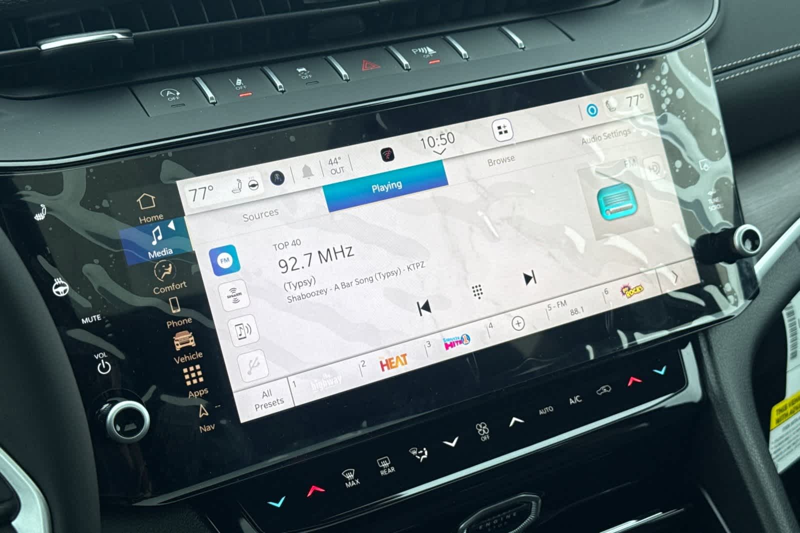 Thumbnail: 2026 Jeep Grand Cherokee - 20