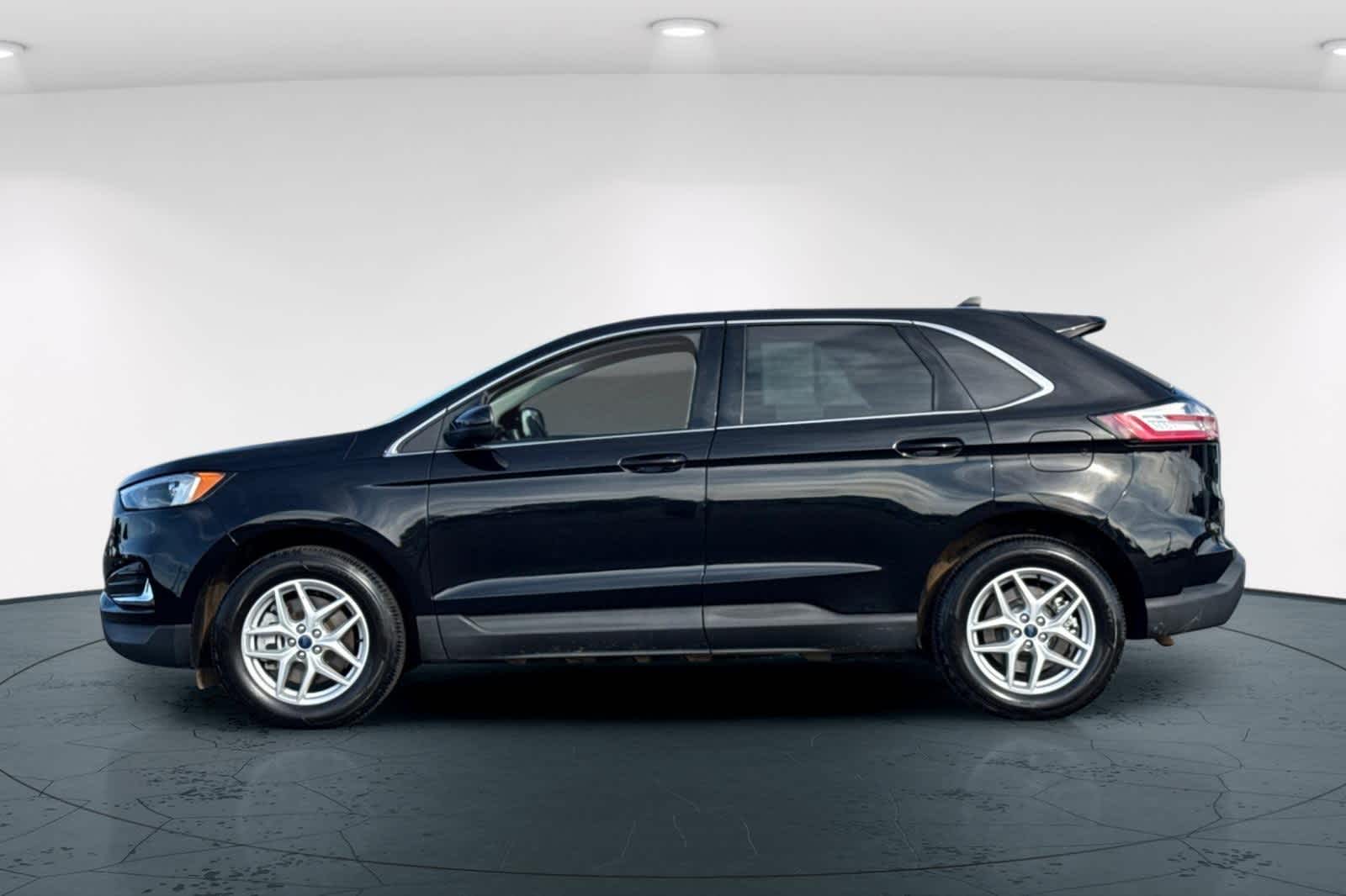Thumbnail: 2022 Ford Edge - 9